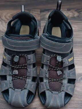 Teva Men's Closed-Toe Hiking Sandals in Dark Brown and Black